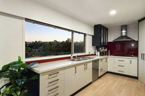 Photo of property in 39 Aberdeen Road, Castor Bay, Auckland, 0620