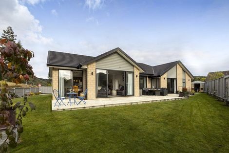 Photo of property in 10 Admiralty Place, Waikawa, Picton, 7220