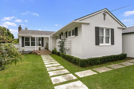 Photo of property in 110a Williams Street, Cambridge, 3434