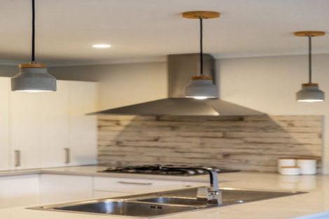 Photo of property in 15 Ian Place, Waihi Beach, 3611