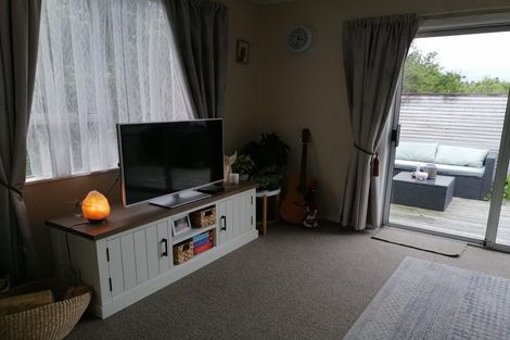 Photo of property in 109 Spinnaker Drive, Whitby, Porirua, 5024