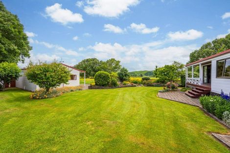 Photo of property in 34 Cambridge Street, Pahiatua, 4910