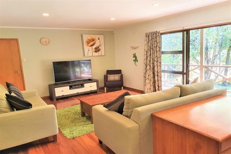 Photo of property in 102 Reid Road, Glenbrook, Waiuku, 2681