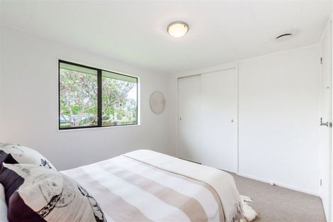 Photo of property in 39 Waimea Road, Waikanae Beach, Waikanae, 5036