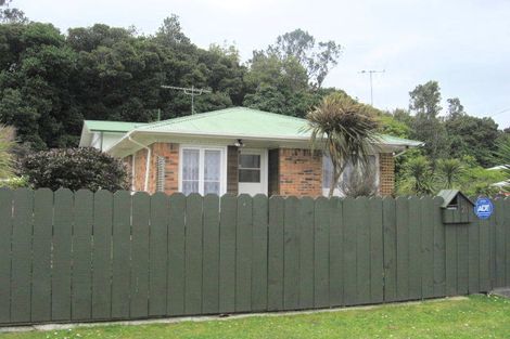 Photo of property in 21 Rosehill Drive, Rosehill, Papakura, 2113