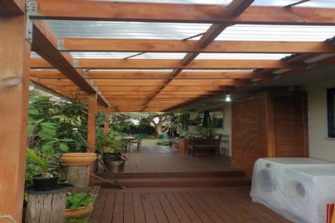 Photo of property in 2 Reseda Place, Papatoetoe, Auckland, 2025