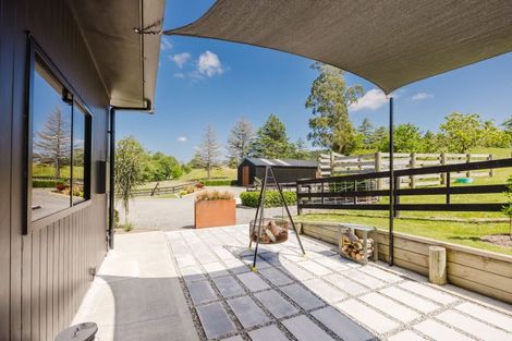 Photo of property in 4 Cemetery Road, Waipawa, 4273