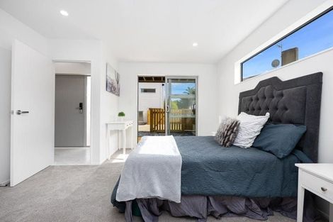 Photo of property in 298f Sunset Road, Windsor Park, Auckland, 0632
