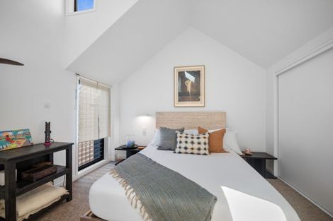 Photo of property in 2/21 Hauraki Road, Hauraki, Auckland, 0622