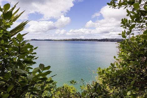 Photo of property in 30 Puriri Place, Sandspit, Warkworth, 0982