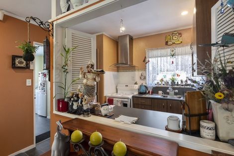 Photo of property in 19 Douglas Street, Levin, 5510