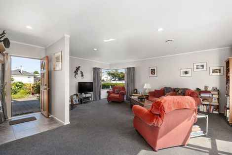 Photo of property in 63 Acacia Bay Road, Nukuhau, Taupo, 3330