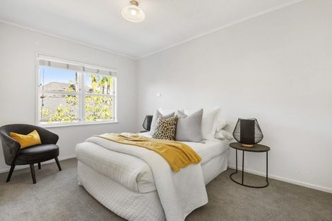 Photo of property in 4/155 Shakespeare Road, Milford, Auckland, 0620