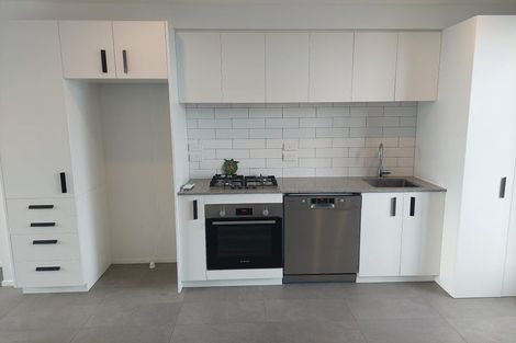 Photo of property in 1/2 Walsall Street, Avondale, Auckland, 1026