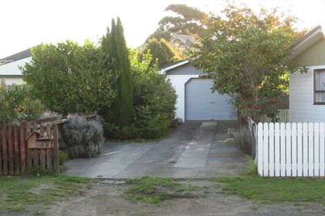 Photo of property in 14b Dale Road, Raumati South, Paraparaumu, 5032