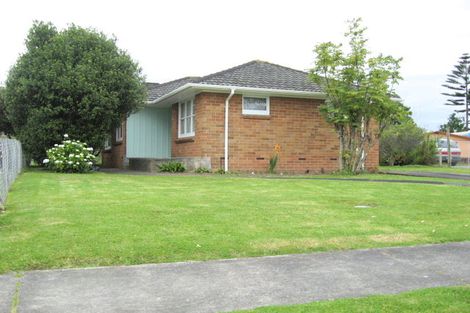Photo of property in 5 Corsair Crescent, Mangere, Auckland, 2022