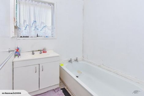 Photo of property in 30 Zelda Avenue, Clover Park, Auckland, 2023