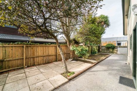 Photo of property in 18 Kotare Street, Fendalton, Christchurch, 8041