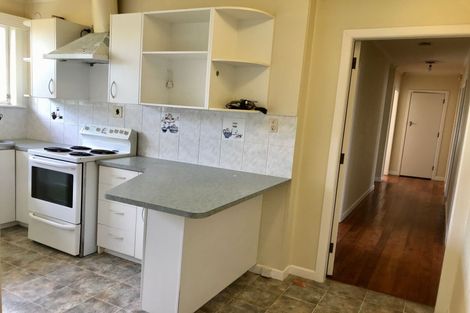 Photo of property in 42 Archibald Road, Kelston, Auckland, 0602