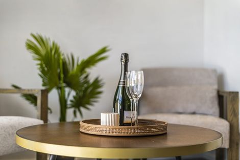 Photo of property in 19 Ti Kouka Lane, Sandringham, Auckland, 1025