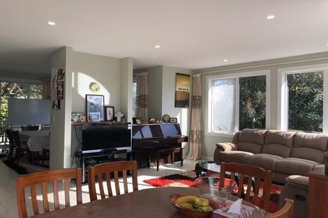 Photo of property in 32a Coronation Road, Hillcrest, Auckland, 0627
