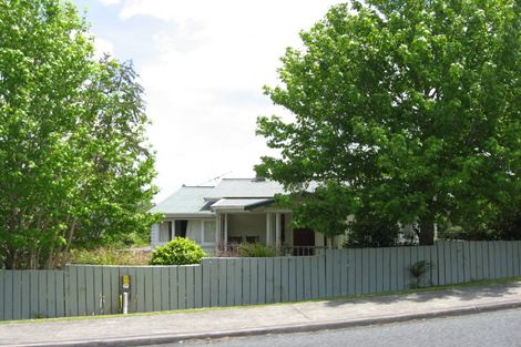 Photo of property in 51 Riverhead Road, Kumeu, 0810