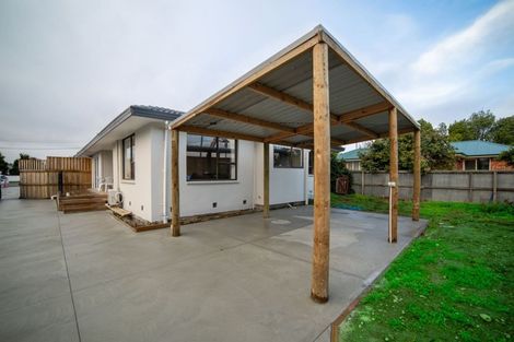 Photo of property in 2/471 Wairakei Road, Burnside, Christchurch, 8053