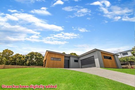 Photo of property in 194 Waitaha Road, Welcome Bay, Tauranga, 3112