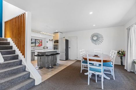 Photo of property in 1040a Papamoa Beach Road, Papamoa Beach, Papamoa, 3118