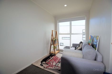 Photo of property in 25 Lili Chen Way, Mangere Bridge, Auckland, 2022