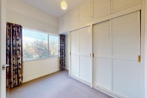 Photo of property in 3-5 Knoll Street, Island Bay, Wellington, 6023