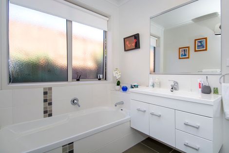 Photo of property in 22 Annandale Drive, Pyes Pa, Tauranga, 3112