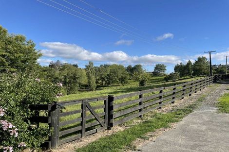 Photo of property in 14 Nukuroa Road, Oruawharo, Wellsford, 0975