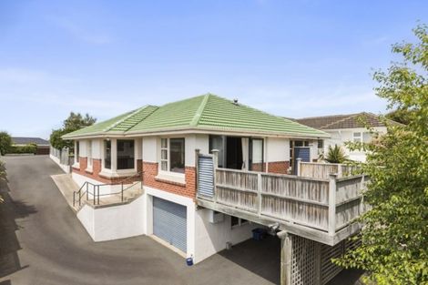 Photo of property in 83 Easther Crescent, Kew, Dunedin, 9012