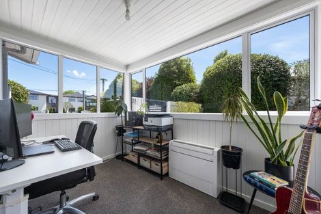 Photo of property in 30 Windermere Road, Papanui, Christchurch, 8053