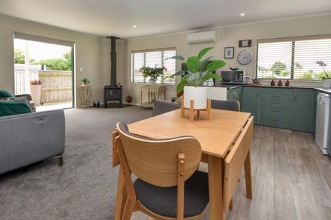 Photo of property in 19a Charles Street, Carterton, 5713