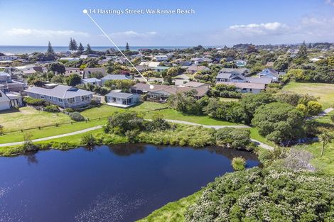Photo of property in 14 Hastings Street, Waikanae Beach, Waikanae, 5036