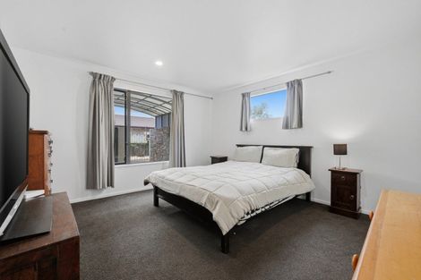 Photo of property in 24 Welsford Street, Woodend, 7610