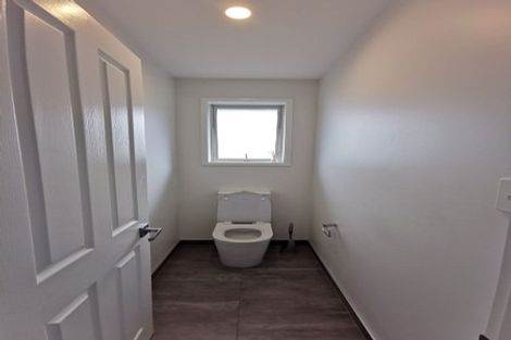 Photo of property in 5 Gilders Grove, Heathcote Valley, Christchurch, 8022