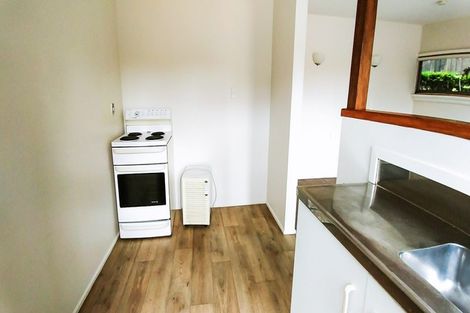 Photo of property in 1/706 East Coast Road, Pinehill, Auckland, 0632