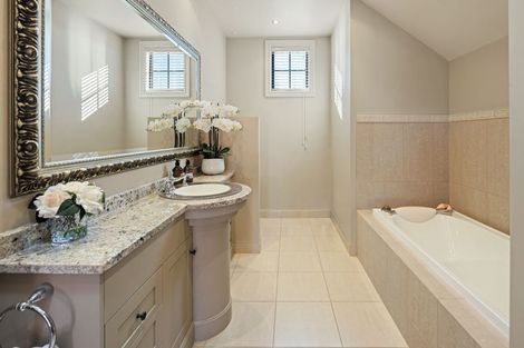 Photo of property in 10 Peninsula Point, Huntington, Hamilton, 3210