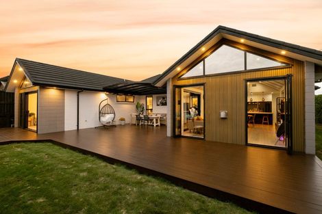 Photo of property in 70 Magellan Rise, Flagstaff, Hamilton, 3210