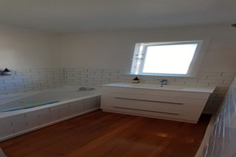 Photo of property in 3 Kashmir Avenue, Clouston Park, Upper Hutt, 5018