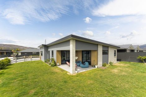 Photo of property in 1 Smitham Drive, Cromwell, 9310