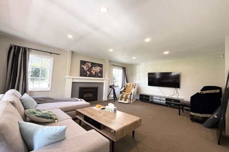 Photo of property in 228 Lonely Track Road, Dairy Flat, 0632