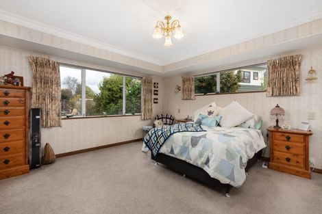 Photo of property in 16 Randell Place, Te Puke, 3119