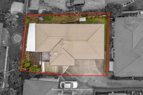 Photo of property in 2/12 Lowburn Place, Clover Park, Auckland, 2019