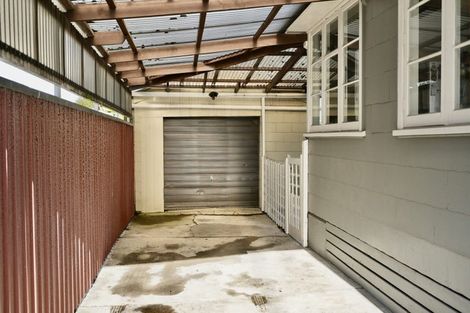Photo of property in 8 Bristol Crescent, Roslyn, Palmerston North, 4414