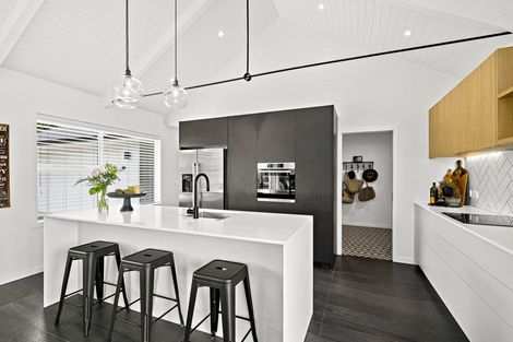 Photo of property in 2 Awanui Crescent, Matakana, 0985