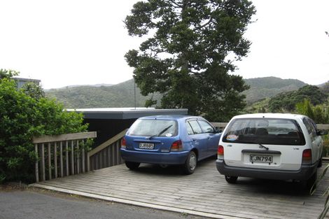 Photo of property in 19 Rayner Road, Piha, New Lynn, 0772